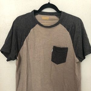 Black Grey Levi’s T-shirt